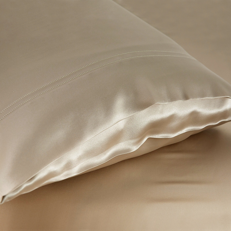 Bed bath beyond satin pillowcase best sale